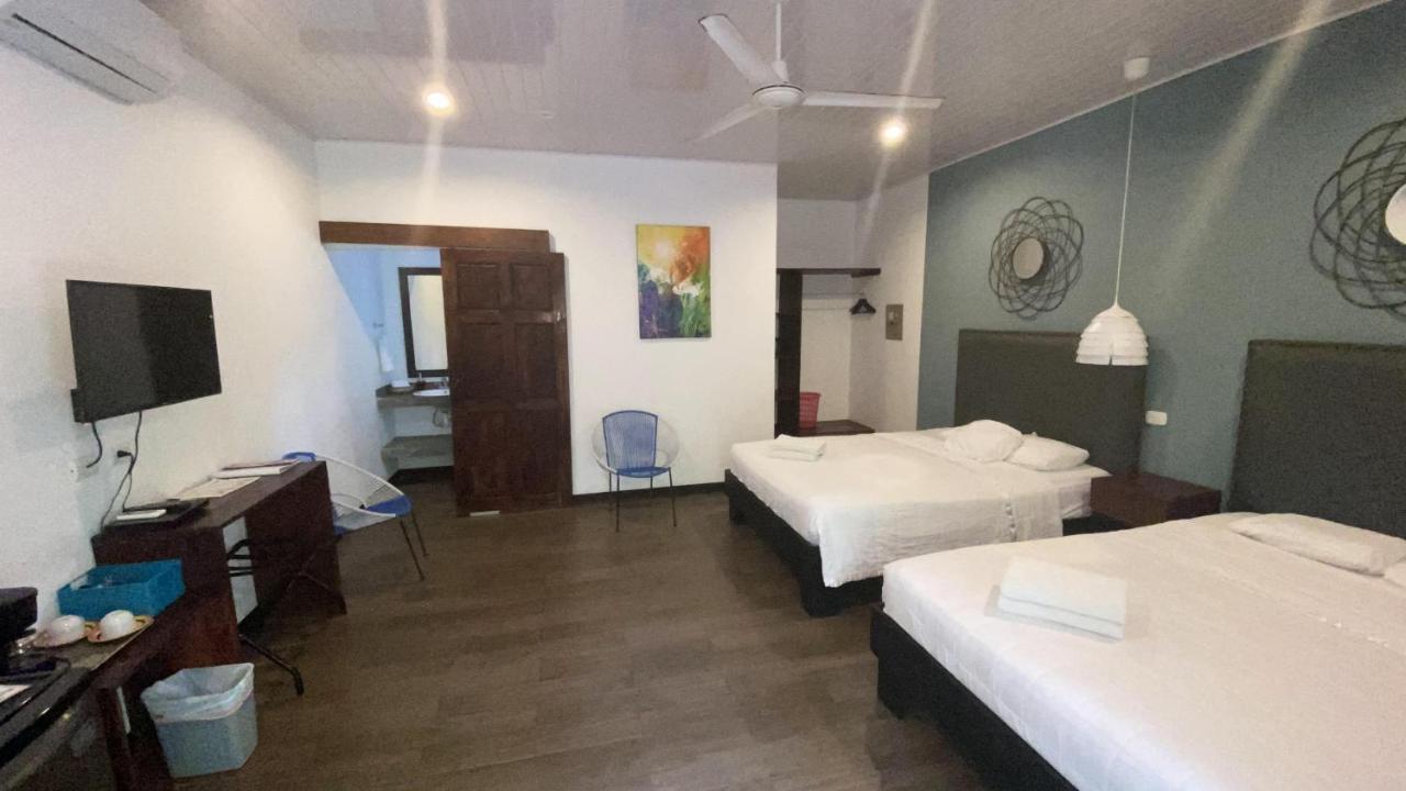 La Posada Jungle Hotel Manuel Antonio Kültér fotó